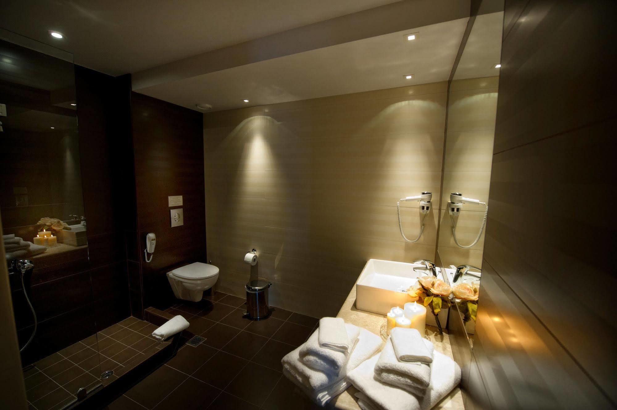 Mir Boutique Hotel Ioannina Exterior photo